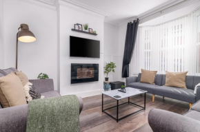 Redmayne House - Cheerful 3bedroom House with Free WiFi